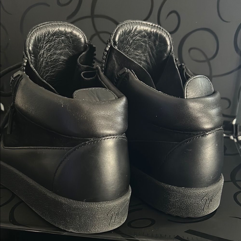 Giuseppe Zanotti Black Sneakers Sleek Design